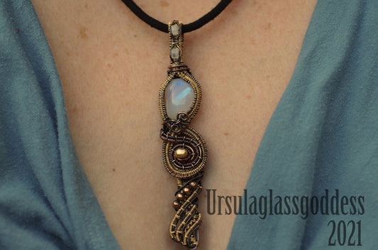 Moonstone, gold pearl, Necklace, Statement piece, Moonstone pendant